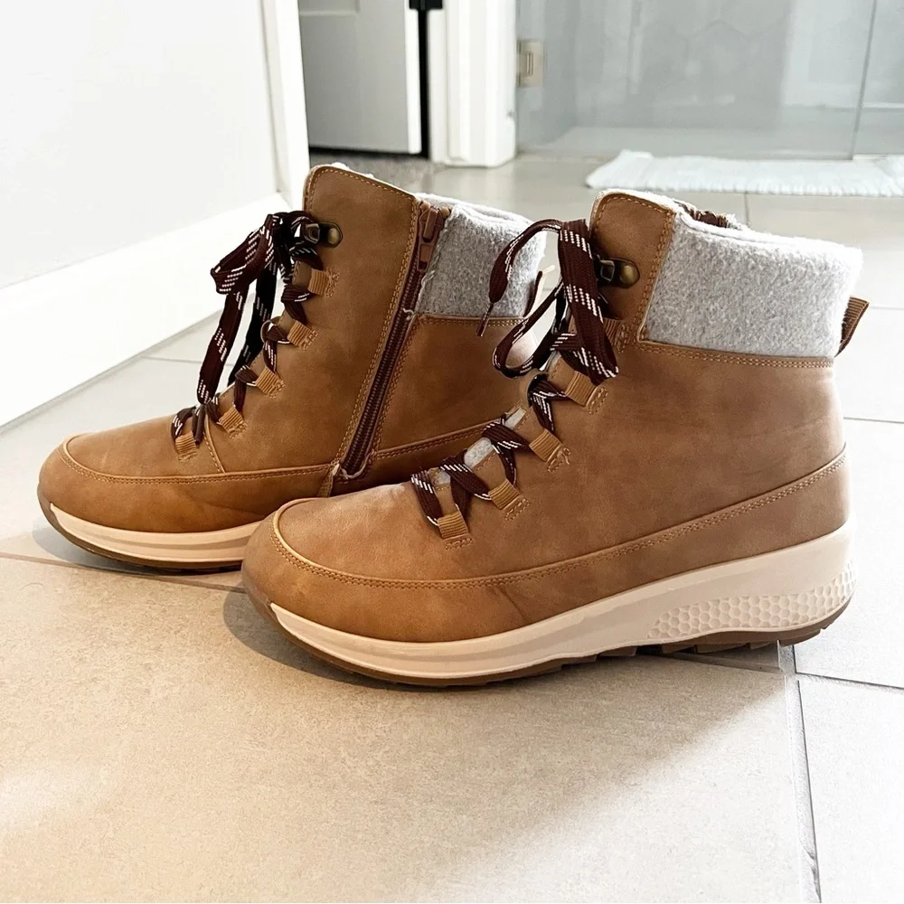 Women’s Winter Boots Size 7.5